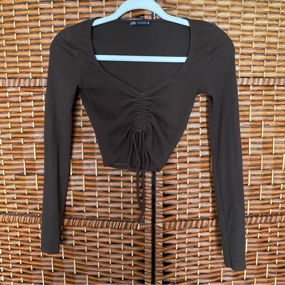 Zara Brown Ribbed Cinched Crop Top - Picture 2 of 3